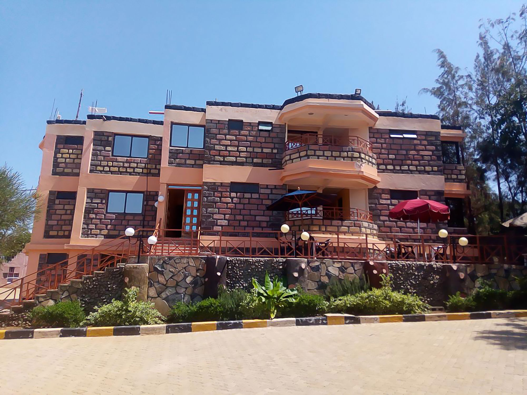 Apex Resort Nakuru Exterior photo